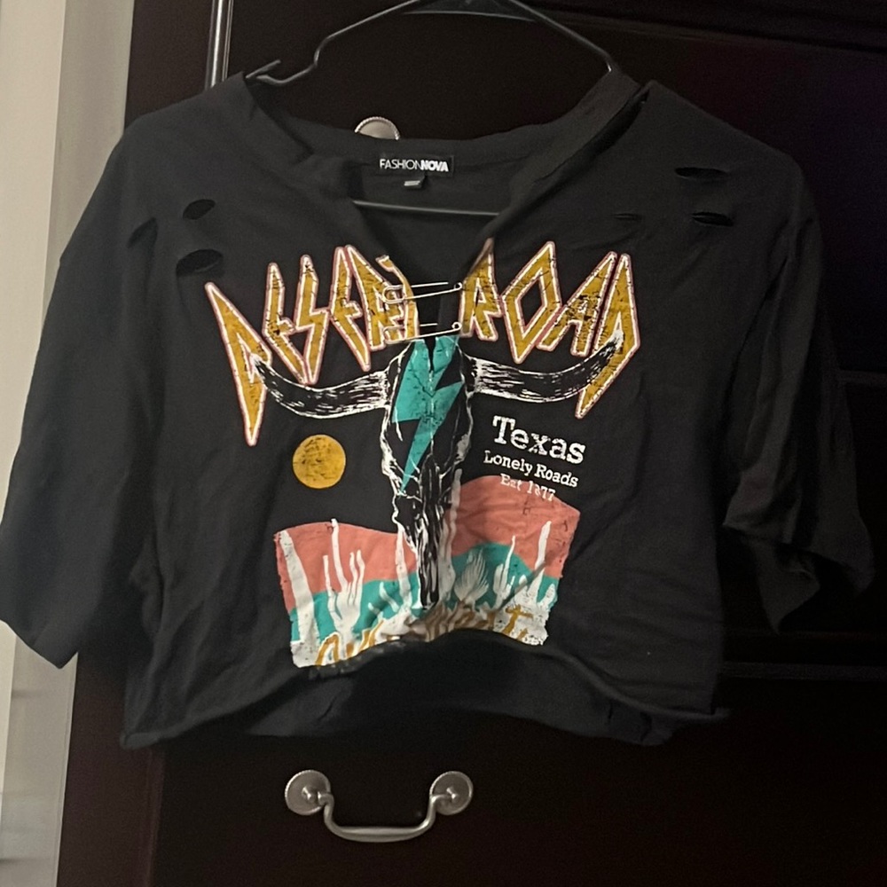 Fashionova Cropped Graphic Tee